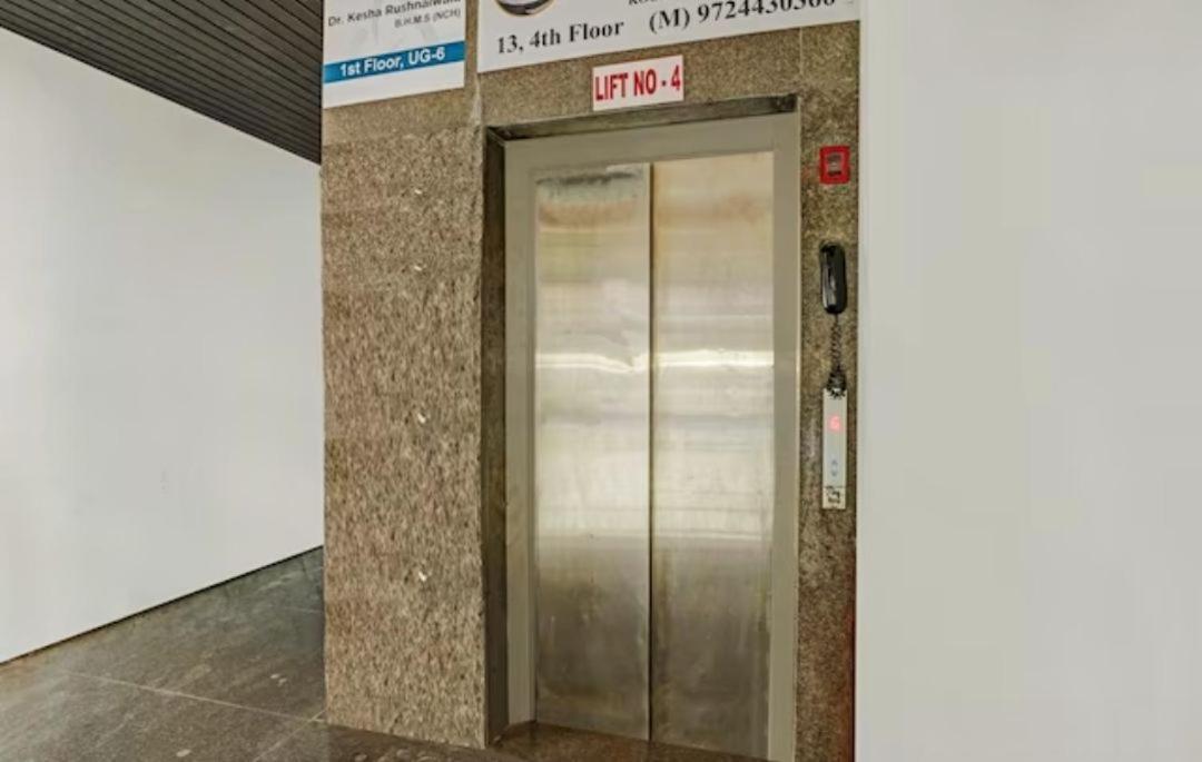 Hotel Welcome, Vip Road Vesu Surat Dış mekan fotoğraf