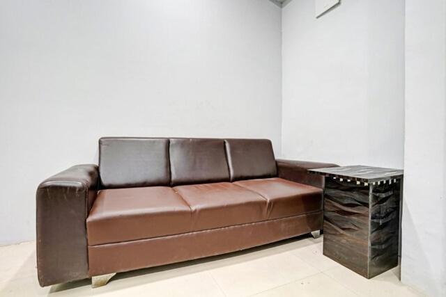 Hotel Welcome, Vip Road Vesu Surat Dış mekan fotoğraf